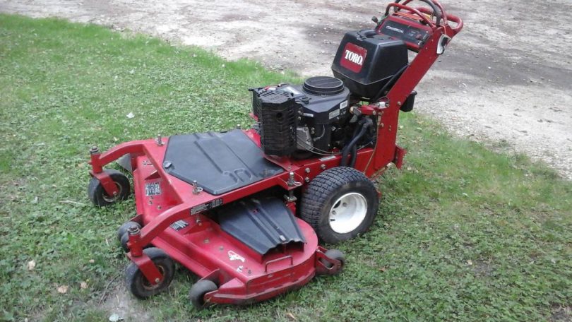 52 inch Toro walk behind mower 6 810x456 Toro 52 inch walk behind mower