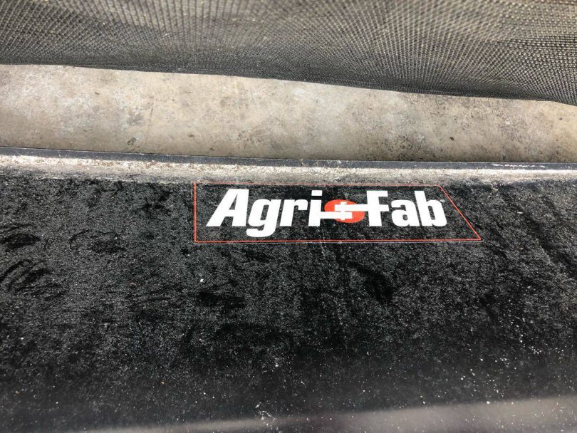 Agri Fab 52 Lawn Sweeper 1 810x608 Agri Fab 52 Lawn Sweeper for Sale