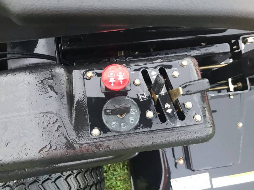 Ariens Zero Turn 42 inch 3 810x608 Ariens HVZ 2350Zero Turn Mower for Sale