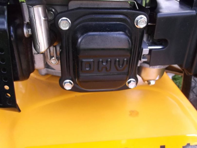 Cub Cadet 159cc 1 810x608 Cub Cadet ST 100 22 Wheeled String Mower
