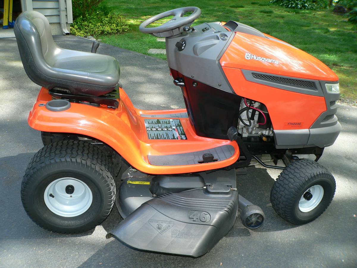 How to start my husqvarna riding lawn mower