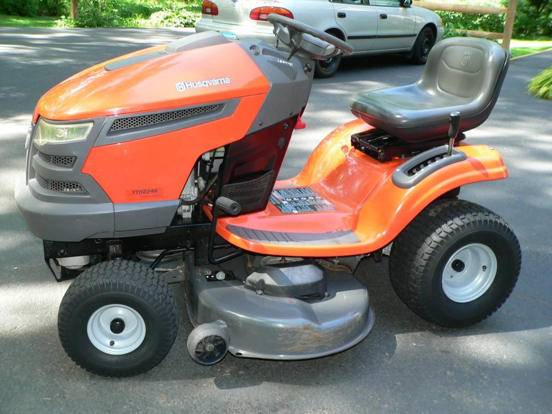 Husqvarna YTH2246 46in riding lawn mower for sale RonMowers
