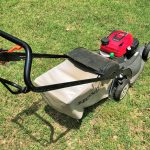 Honda HRX217HYA Premium Residential Mower 10 150x150 Honda HRX217HYA Premium Residential Mower With Bag