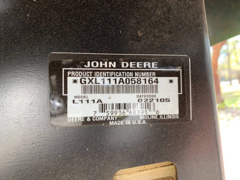 John Deere L111 07 810x608 John Deere L111 Riding Mower for Sale