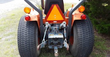 Kubota B 8200 2 375x195 Kubota B8200 Mower Tractor for Sale