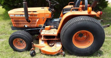 Kubota B 8200 3 375x195 Kubota B8200 Mower Tractor for Sale