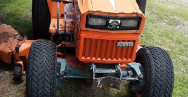 Kubota B 8200 4 375x195 Kubota B8200 Mower Tractor for Sale