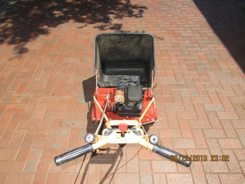 McLane reel mower 2 810x608 Used McLane 20 inch reel mower