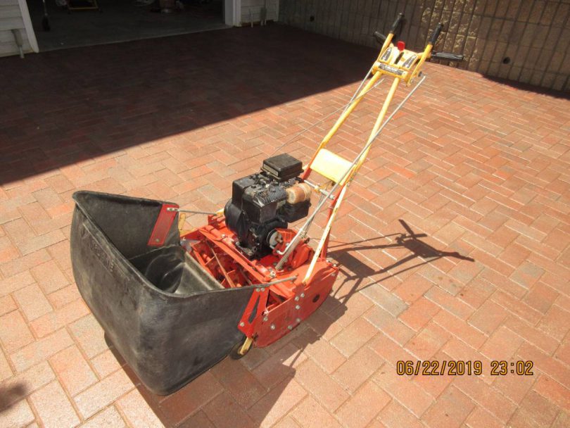 McLane reel mower 4 810x608 Used McLane 20 inch reel mower