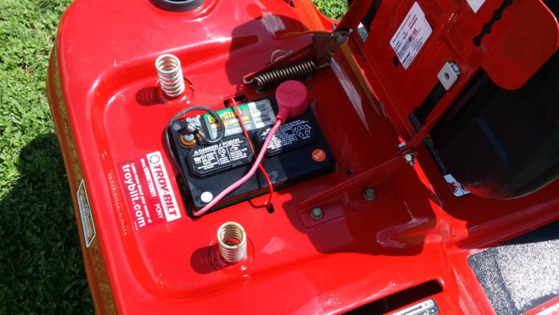 Troy Bilt 7 pony lawnmower 5 810x456 Troy Bilt 7 speed Pony Riding Lawn Mower
