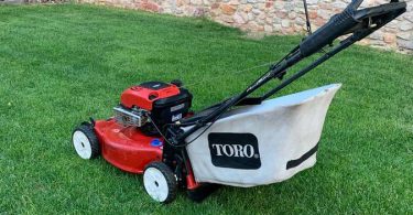 toro 20332 04 375x195 Toro 22 Recycler Self Propelled Lawn Mower