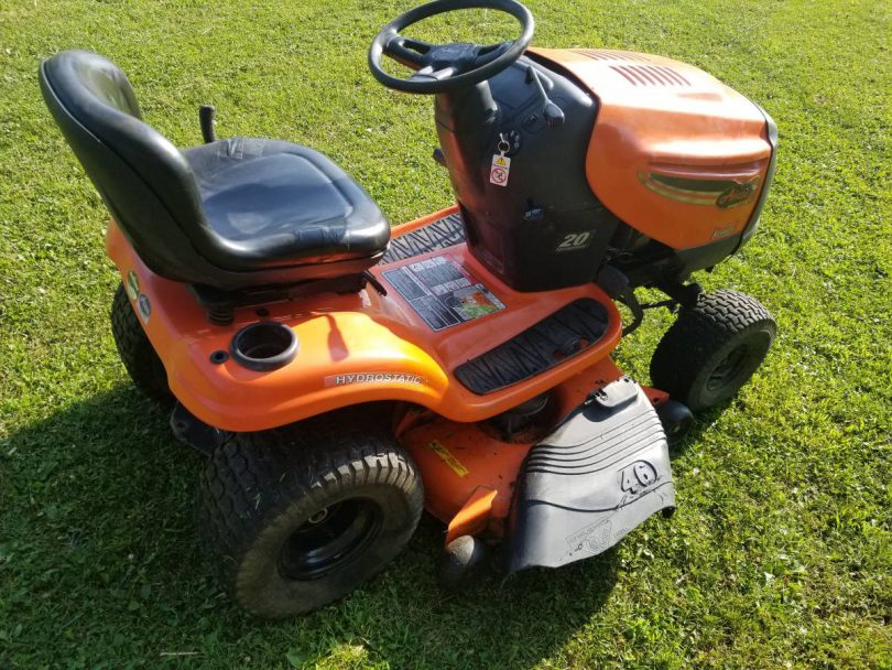 Ariens 46 20 HP 5 810x608 Ariens 46 20 HP Riding Lawn Tractor for Sale