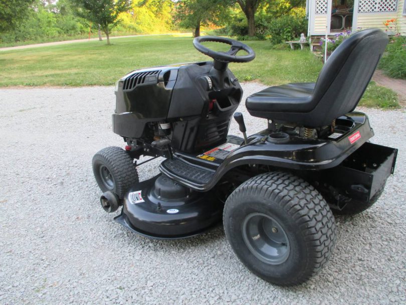 Craftsman YT2500 rider mower 1 810x608 Craftsman 46 In LT 2500 Mower for Sale