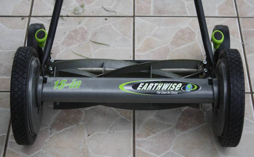 Earthwise 16 in 5 810x500 Earthwise 16 in 7 Blade Push Reel Mower for Sale