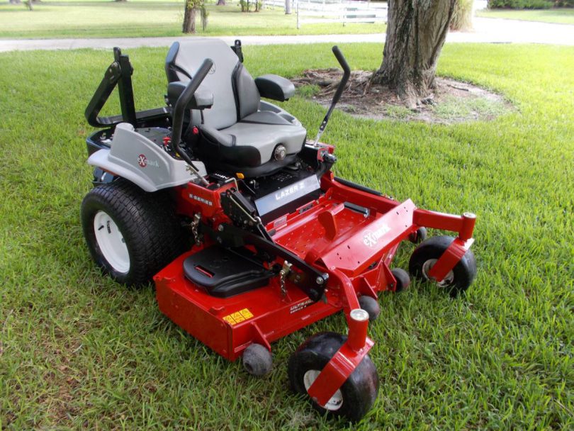 Exmark Lazer Z S Series 11 810x608 Exmark Lazer Z S Series 60in Mower (Used)