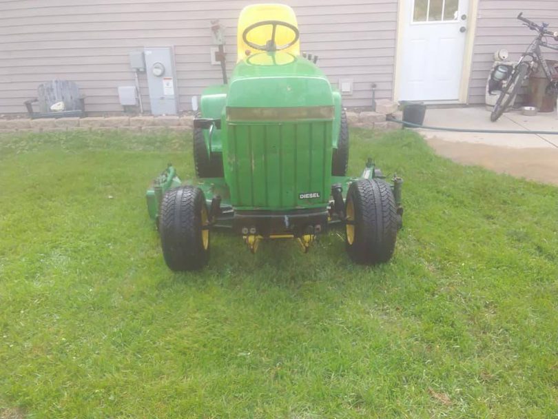 John Deere 430 3 810x608 John Deere 430 Garden Tractor Riding Lawn Mower