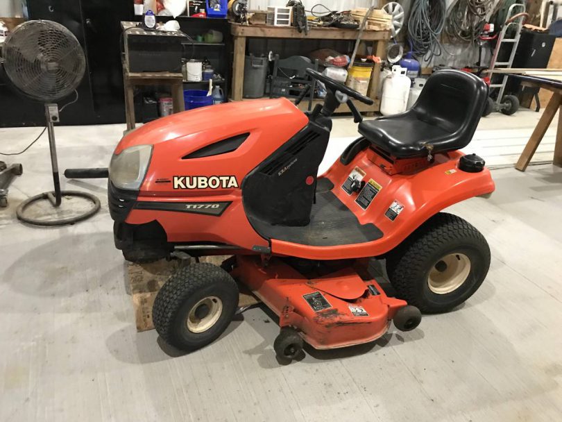 Kubota T1770 Riding Lawn Mower 4 810x608 Kubota T1770 Riding Lawn Mower for Sale