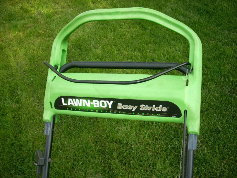 Lawn Boy Gold Series 4 810x608 Lawn Boy Gold Series 10655 Self Propelled Lawn Mower for Sale
