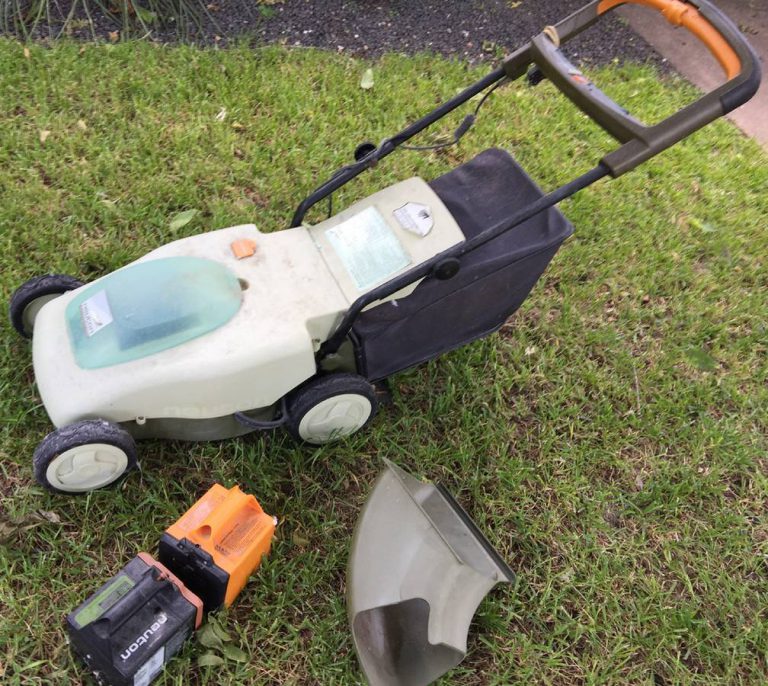 Neuton EM 5.1 Cordless Electric Lawn Mower for Sale RonMowers