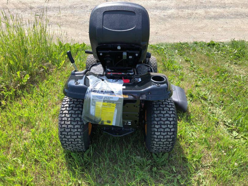 Poulan Pro PP155H42 4 810x608 Poulan Pro Series PP155A42 Riding Mower for Sale