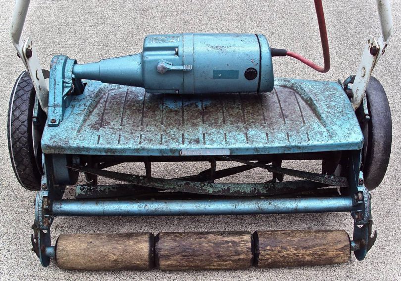 Sunbeam E 700 E 810x568 Sunbeam E 700 21 self propelled reel mower