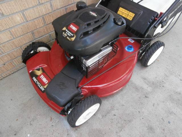 Toro 22in Recycler 1 Toro 22 Recycler self propelled lawn mower with bag