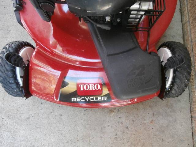 Toro 22in Recycler 2 Toro 22 Recycler self propelled lawn mower with bag