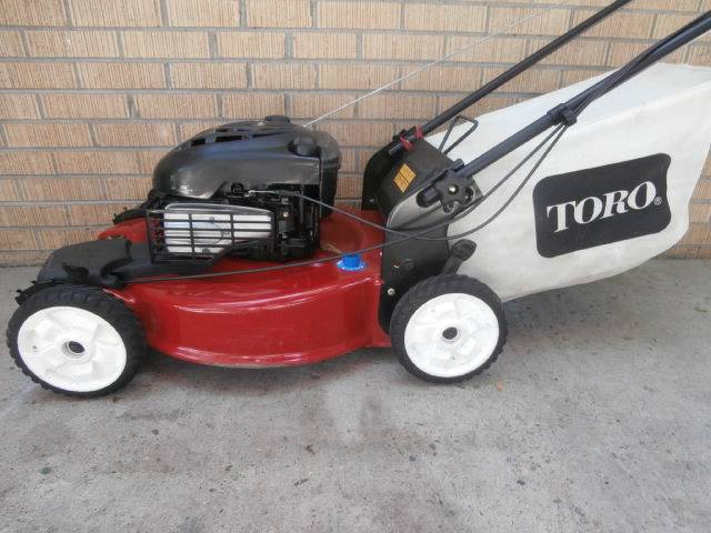 Toro 22in Recycler 4 Toro 22 Recycler self propelled lawn mower with bag