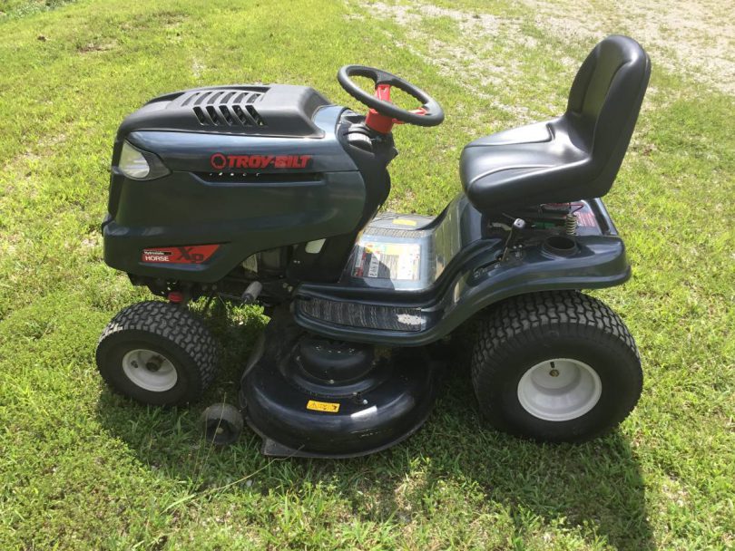 Troy bilt XP hydrostatic 11 810x608 Troy Bilt XP Horse 46 Hydrostatic Riding Lawn Mower