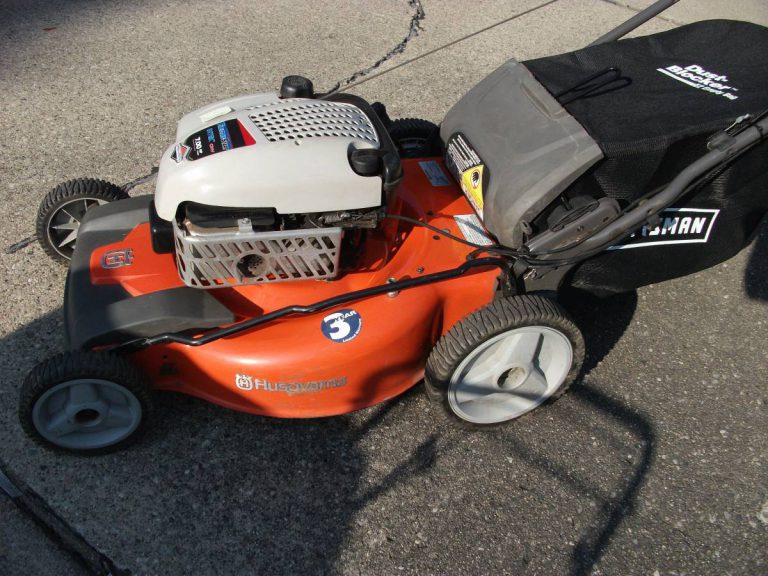 2013 Husqvarna HU700F walk behind mower RonMowers