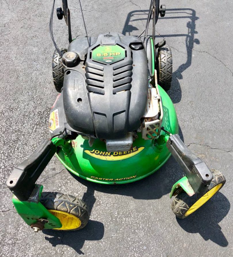 John Deere Model JS63C 06 810x893 John Deere Model JS63C Self Propelled Push Lawn Mower