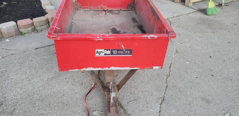 Poulan Pro PP19A42 04 810x394 2018 Poulan Pro PP19A42 19HP 42in Mower Tractor