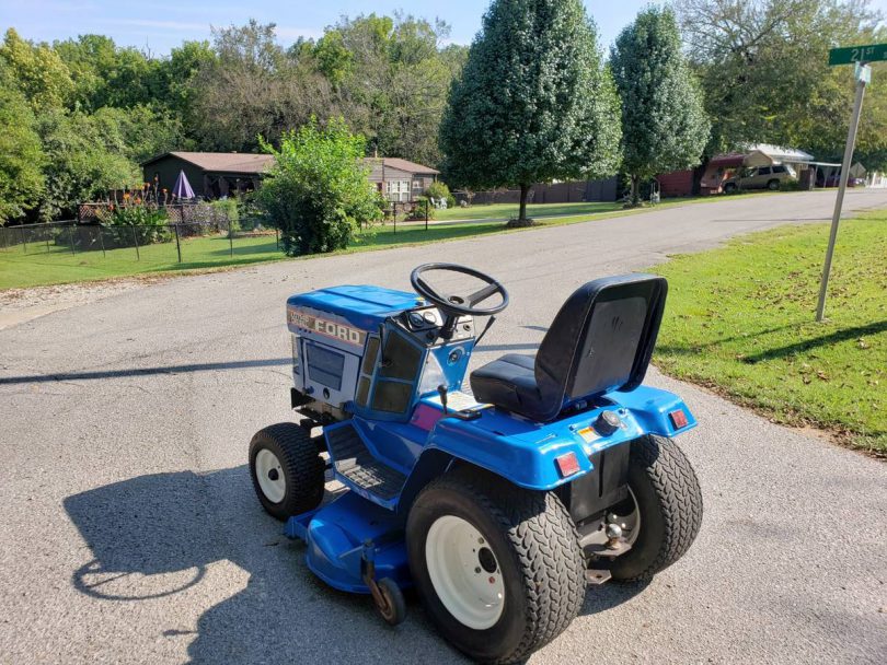 Ford LGT 14D Diesel 2 810x608 Ford 48 in LGT 14D Diesel Lawn Mower
