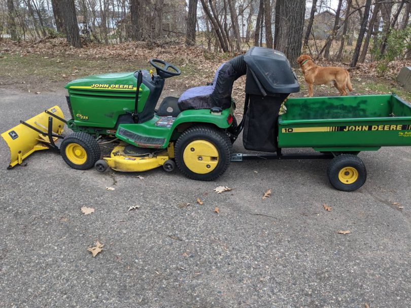 John Deere GT2352 810x608 John Deere 48 in Riding Mower GT235 for Sale