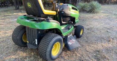 John Deere LA125 Lawn 06 375x195 John Deere 48 inch riding mower LA125 for sale