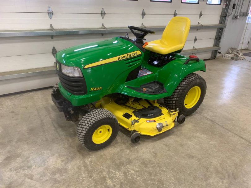 2005 John Deere x495 with 54 in mower deck RonMowers