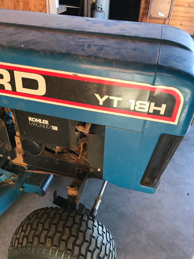 Ford YT18H mower 2 Ford YT18H 18 HP Riding Lawn Mower