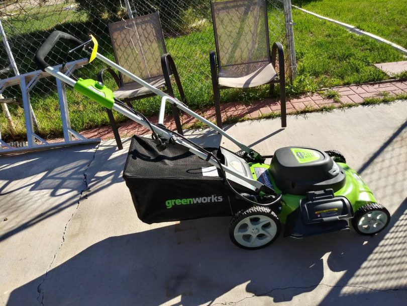 Greenworks 20 Inch 4 810x608 Like New Greenworks 20 Inch Electric Corded Lawn Mower