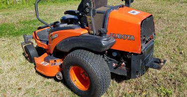 Kubota ZD321 1 375x195 Kubota ZD321 54 inch Diesel Zero Turn Mower For Sale