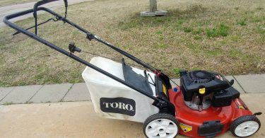 TORO 22 in walk behind mower 3 375x195 TORO 22 in Gas Walk Behind Self Propelled Lawn Mower with grass catcher