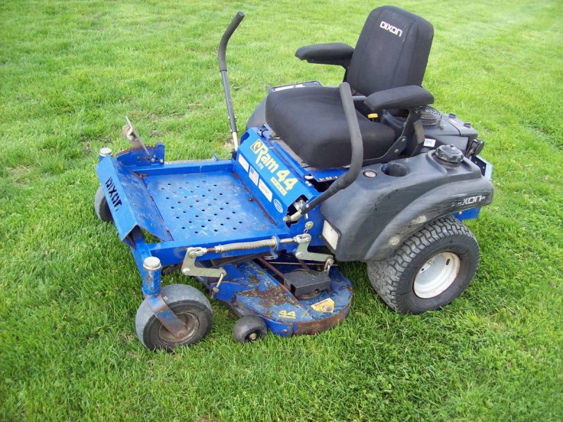 2005 Dixon RAM 44 MAG commercial zero turn lawn mower ... dixon ram 50 belt diagram 