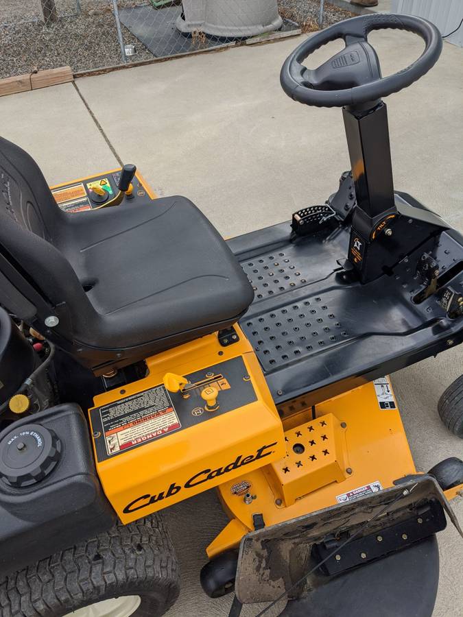 Cub Cadet Z Force S48 03 Cub Cadet Z Force S48 used 48 in zero turn riding lawn mower with bagger