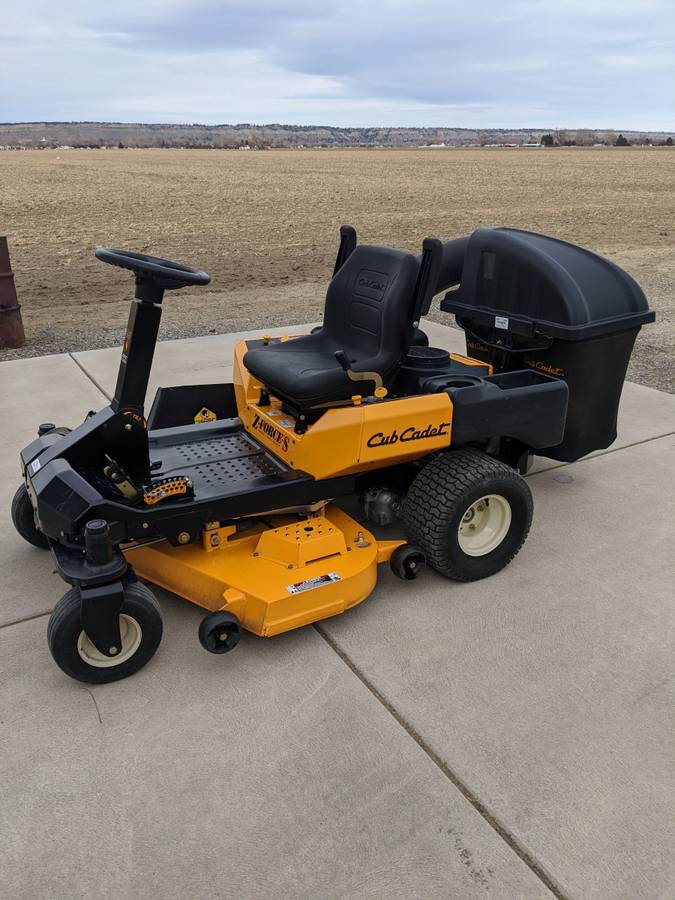 Cub Cadet Z Force S48 08 Cub Cadet Z Force S48 used 48 in zero turn riding lawn mower with bagger