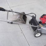 Honda HR 214 SX Self propelled Lawn Mower for Sale 4 150x150 Honda HR 214 SX Self propelled Lawn Mower for Sale