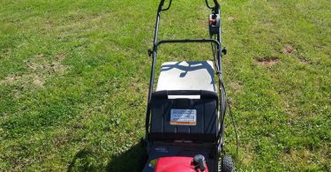 Honda HR215 Lawn Mower 05 375x195 Preowned Honda HR215 Masters Commercial Grade Hydrostatic Lawn Mower