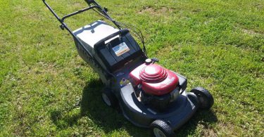 Honda HR215 Lawn Mower 12 375x195 Preowned Honda HR215 Masters Commercial Grade Hydrostatic Lawn Mower