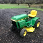 JOHN DEERE Model 212 Tractor 04 150x150 John Deere 212 Tractor Riding Mower with Mower Deck