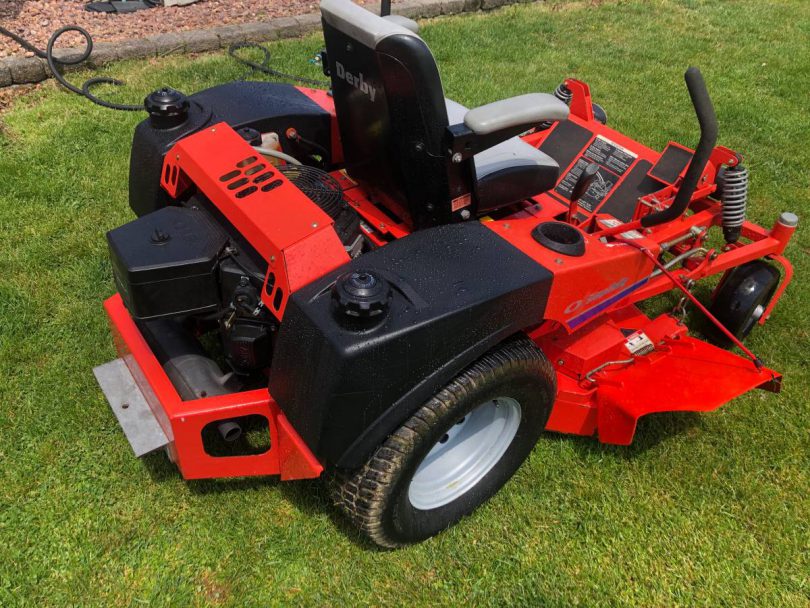 Simplicity Derby Colt ZT2148 Zero Turn Mower - RonMowers