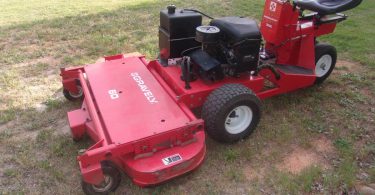 GRAVELY PROMASTER 300 1 375x195 Gravely Promaster 300 riding lawn mower for sale