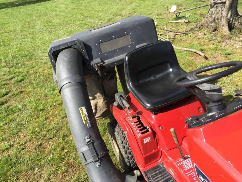 Honda ht3813 riding lawn mower 09 810x608 Honda HT3813 riding lawn mower for sale